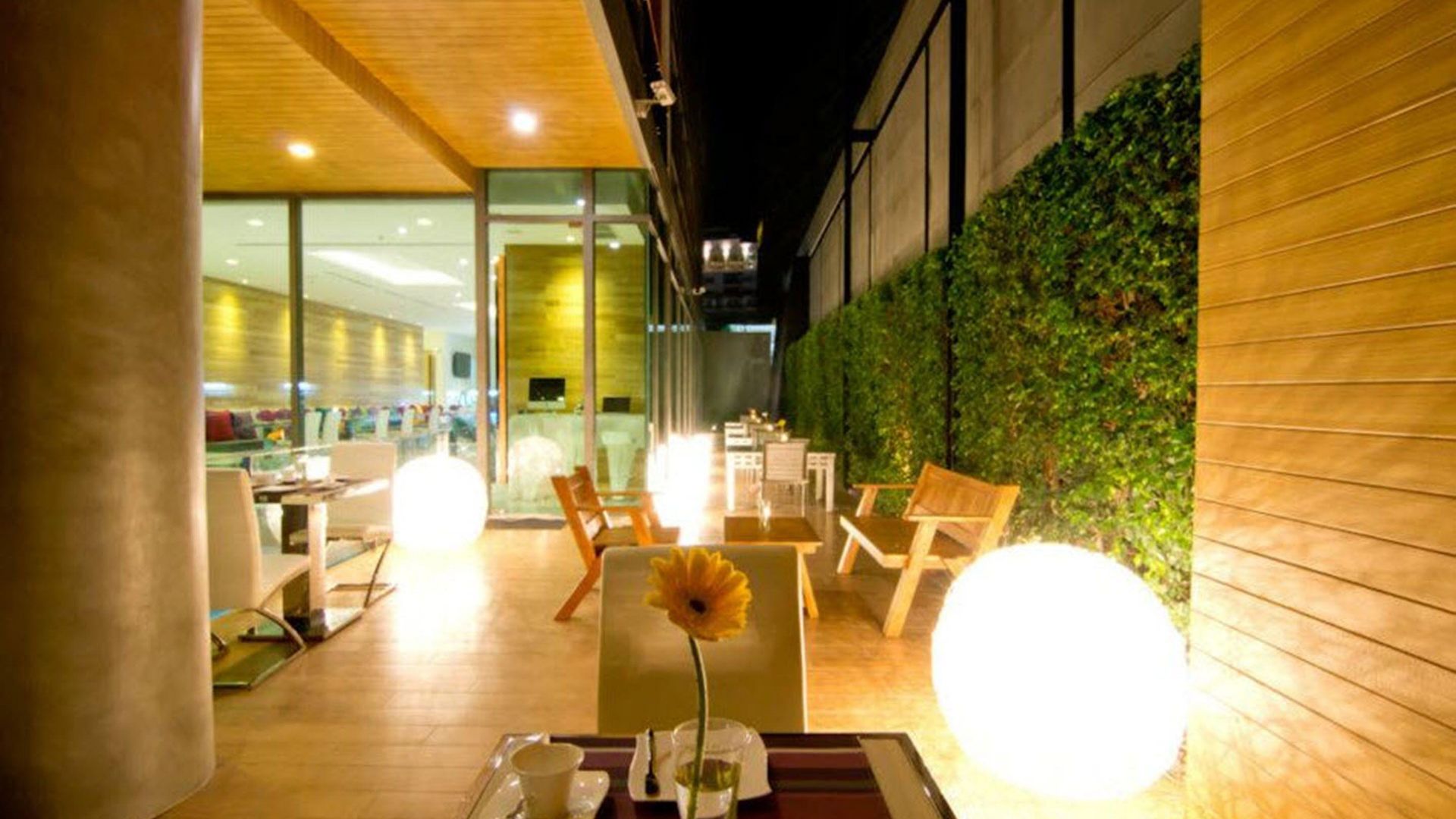 Seven Zea Chic โรงแรม