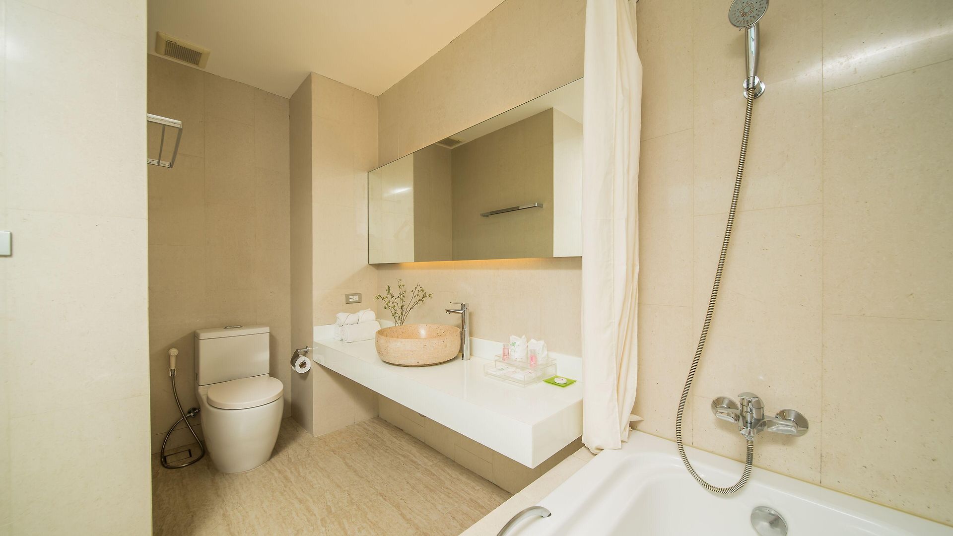 โรงแรม Seven Zea Chic 4*