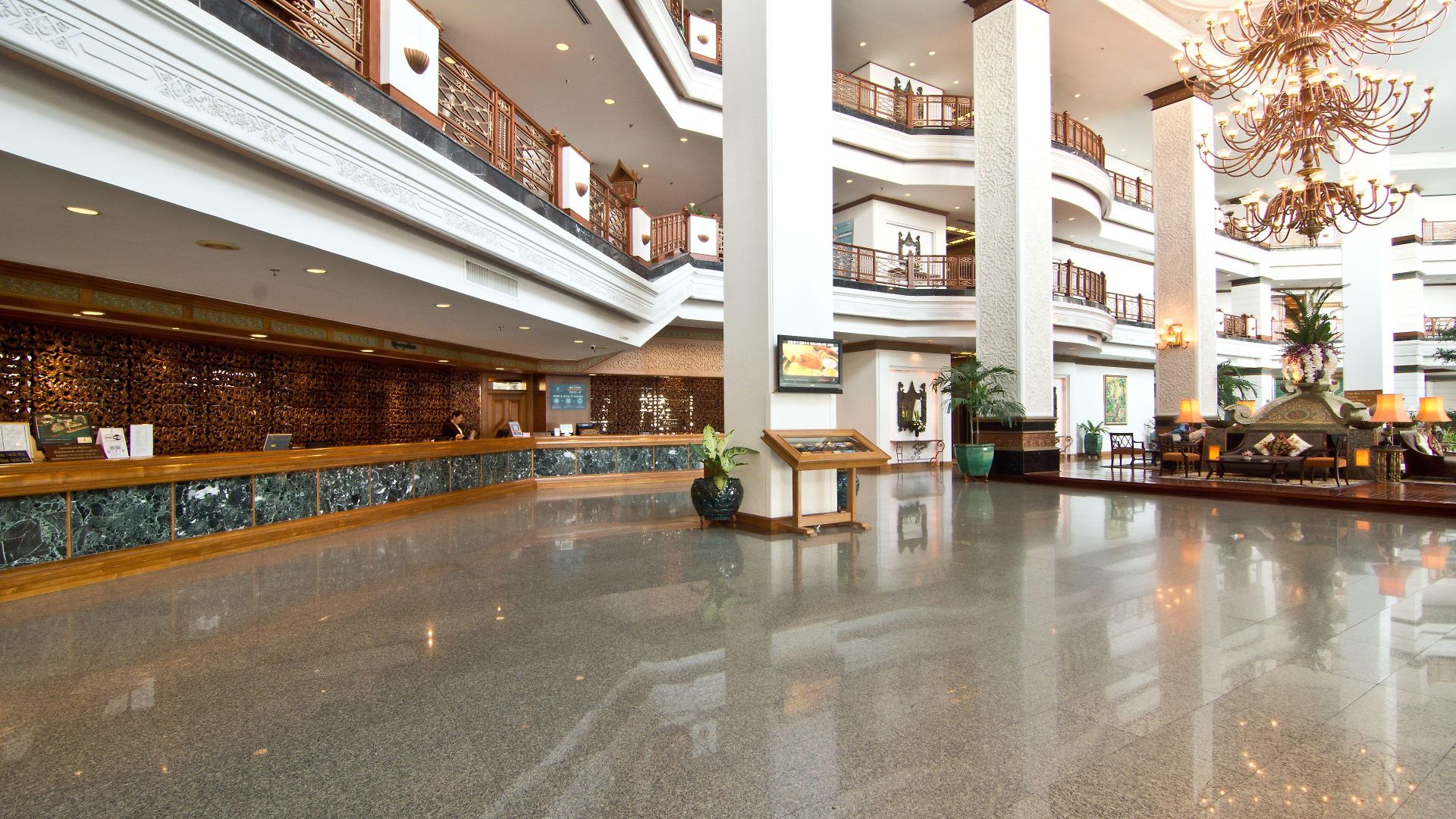 โรงแรม Royal Cliff Grand