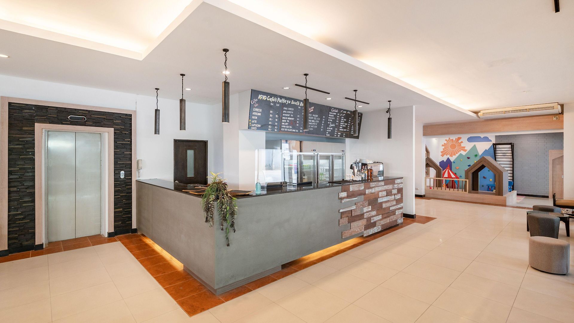 รีสอร์ท Kokotel South 4*