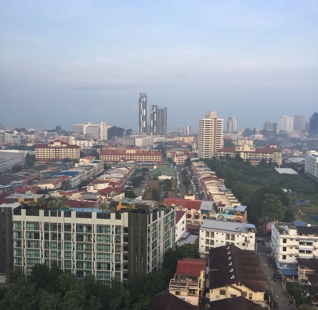 โรงแรม First Pacific Cirrus