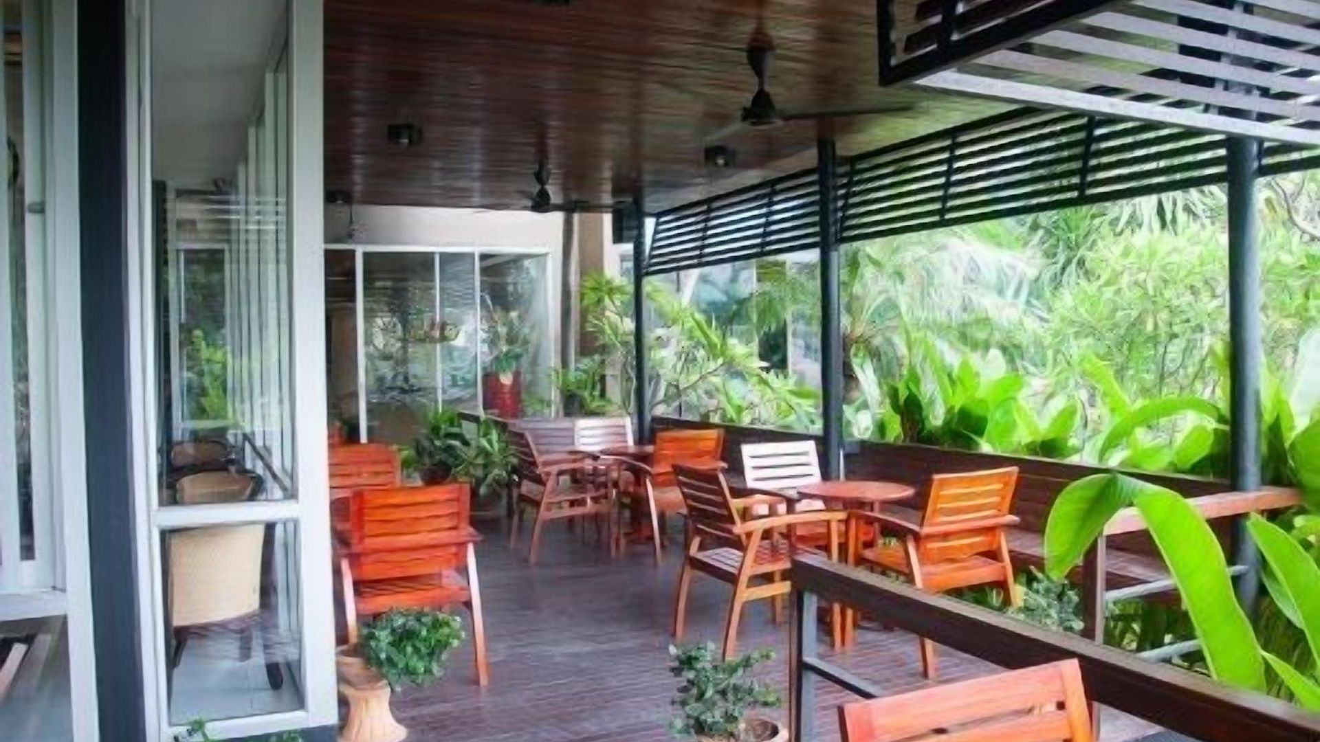 โรงแรม First Pacific Cirrus Pattaya
