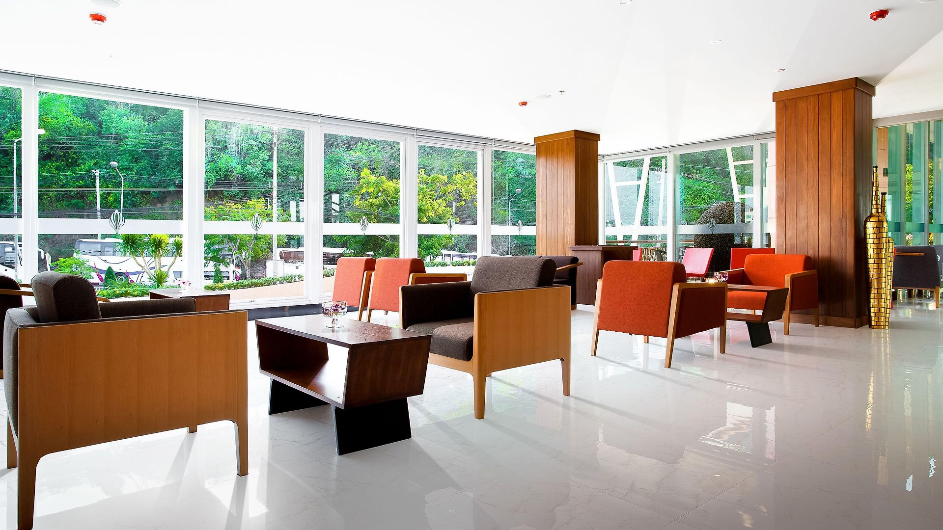 โรงแรม บาลีฮาย เบย์ พัทยา 4*