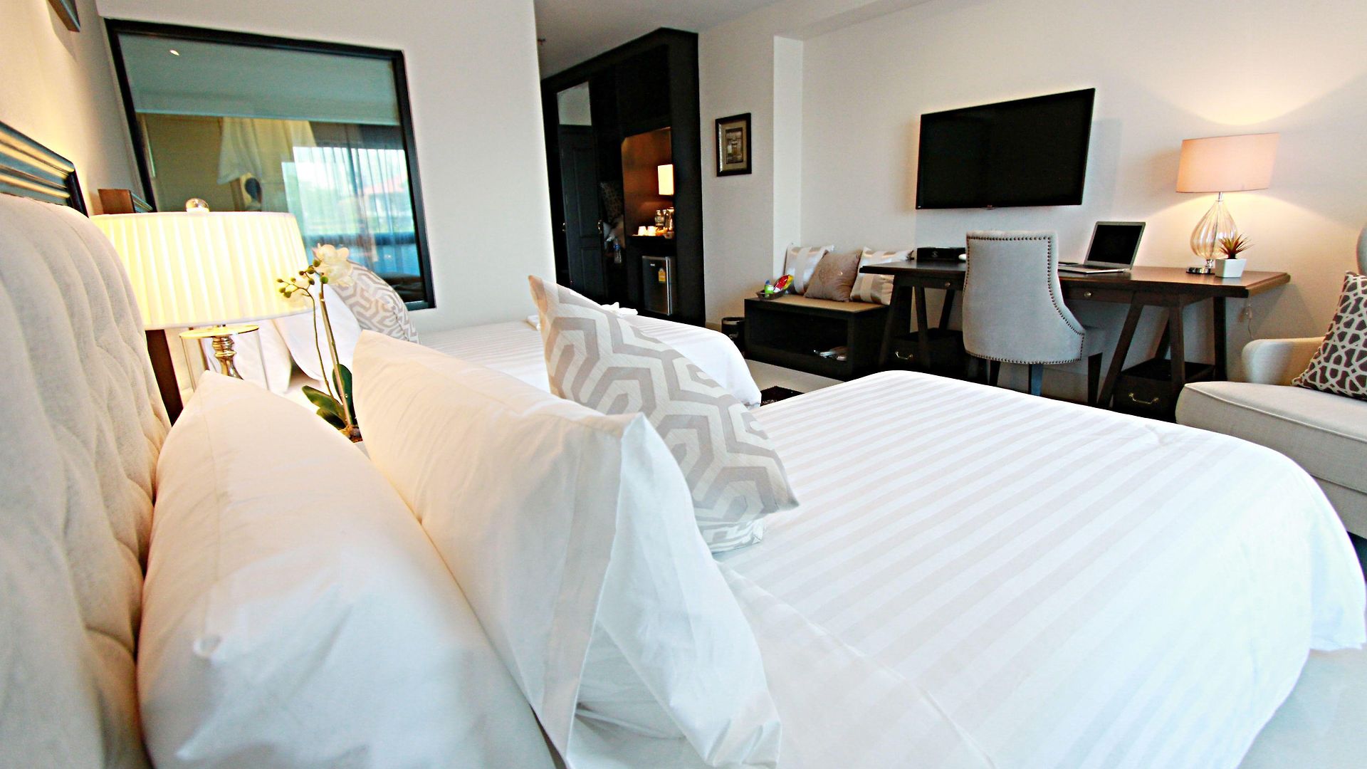 โรงแรม Sn - Sha