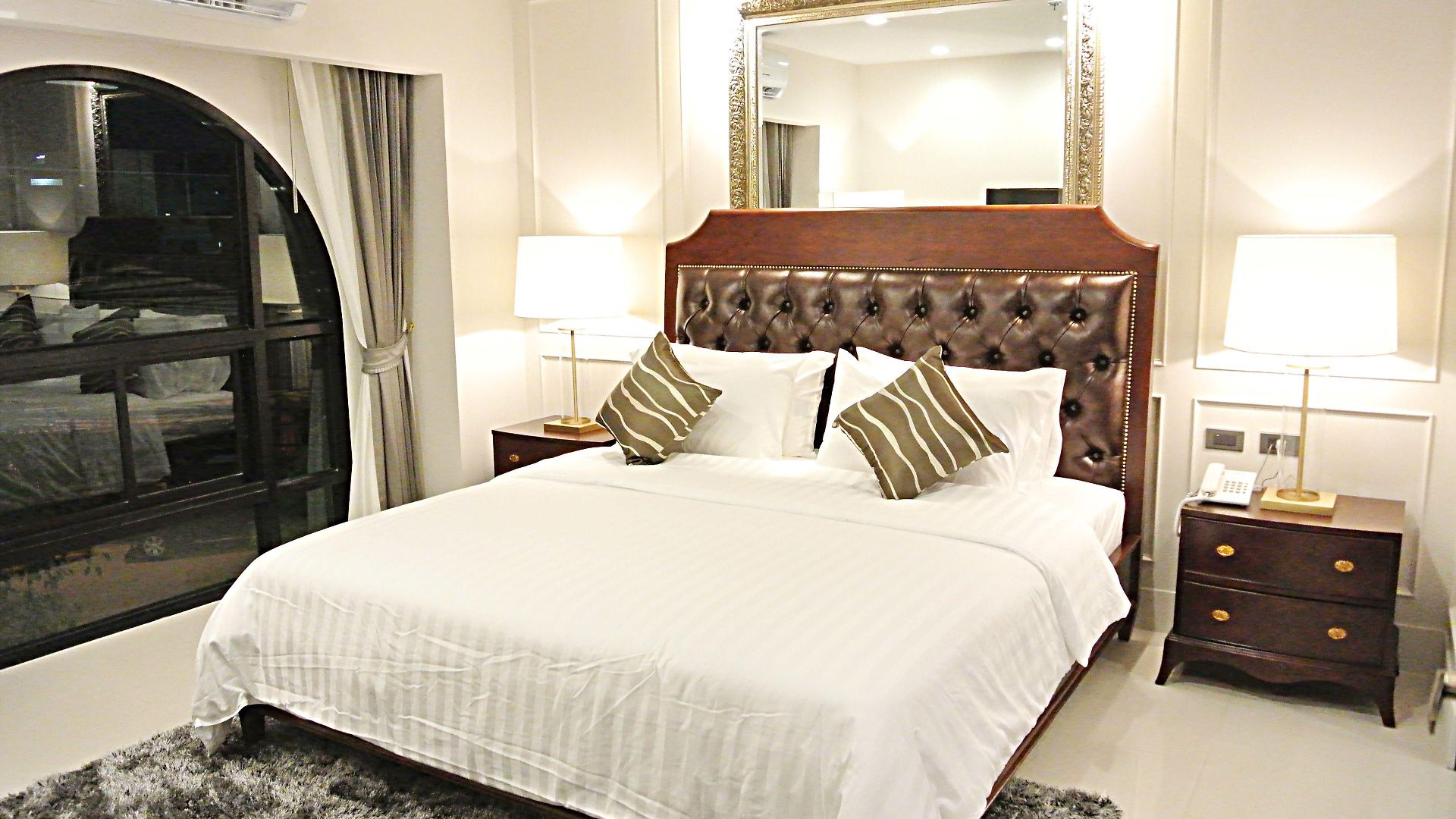 โรงแรม Sn - Sha 4*