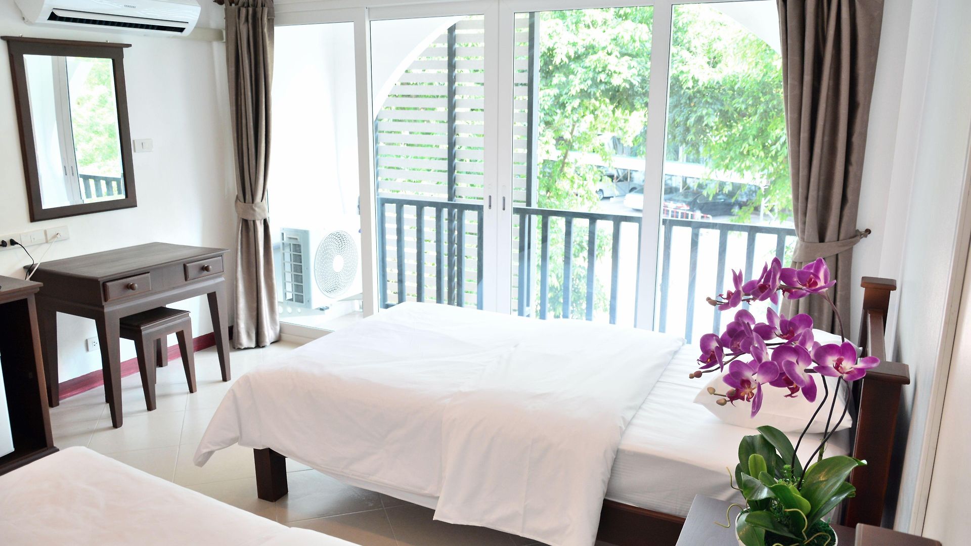 Seedling House 2*