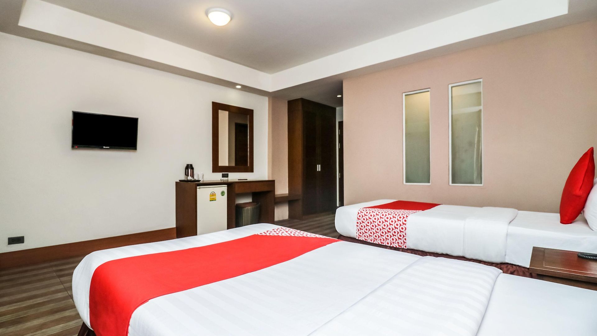 โรงแรม Oyo 120 Ja Siam Near Bangkok Hospital