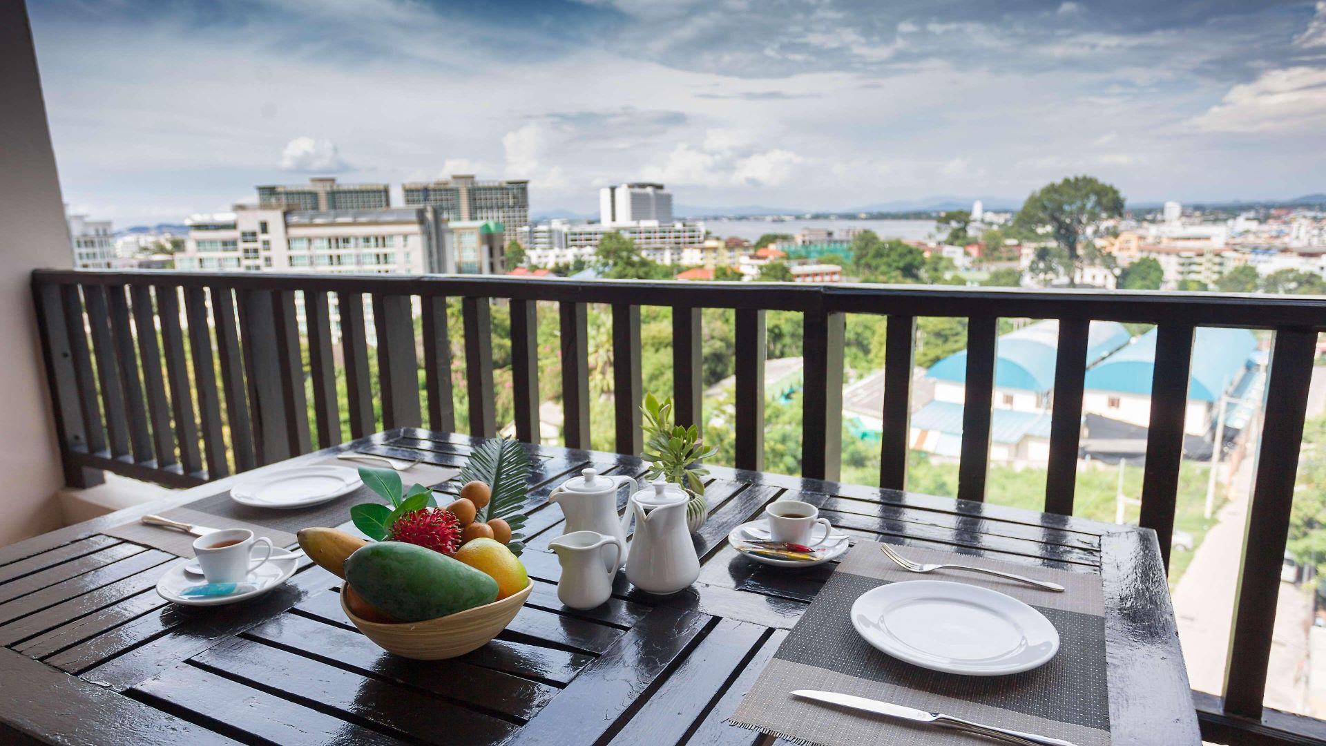 โรงแรม โกลเดนท์ทิวลิป เอสเซนเชียล พัทยา 3*