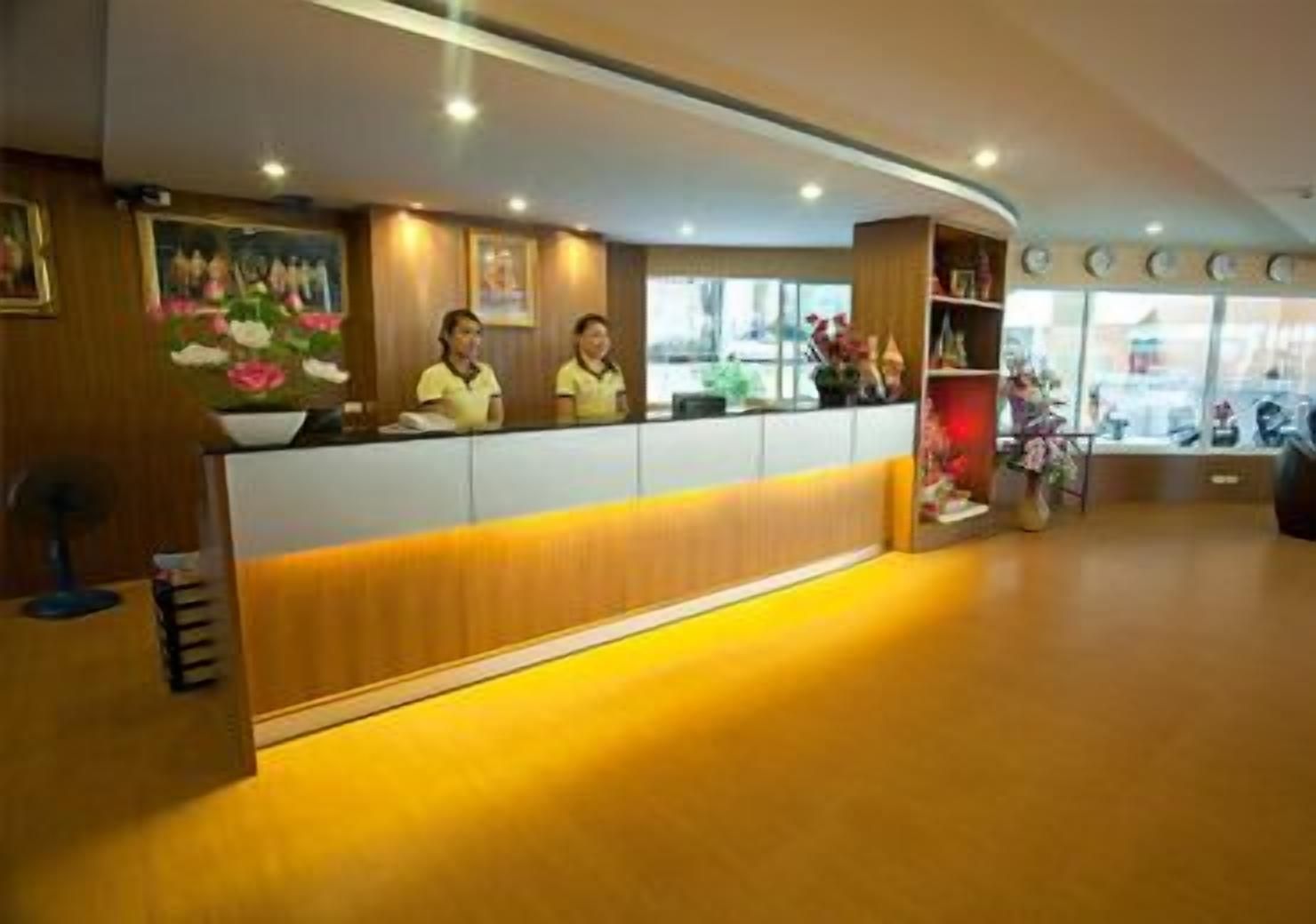 Iris โรงแรม 3*