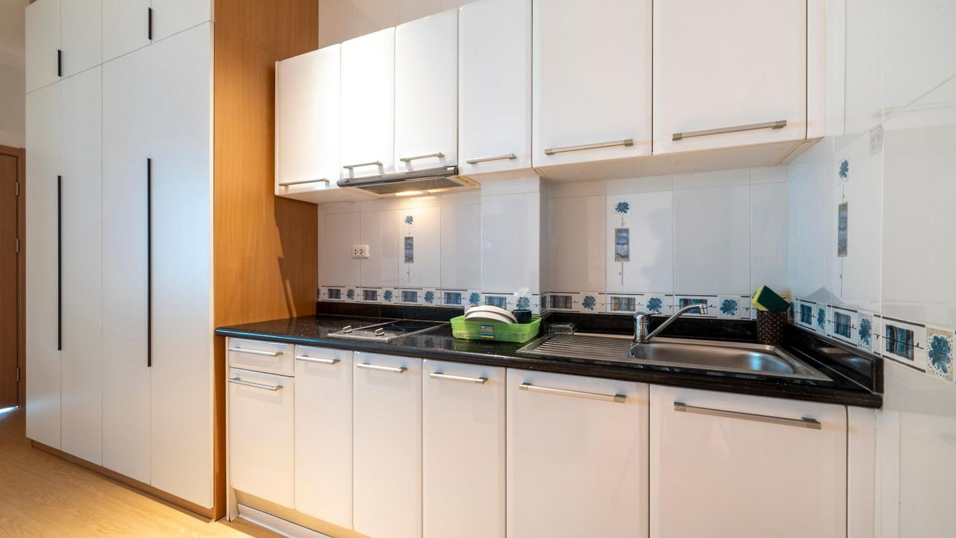 Selina Place โรงแรม