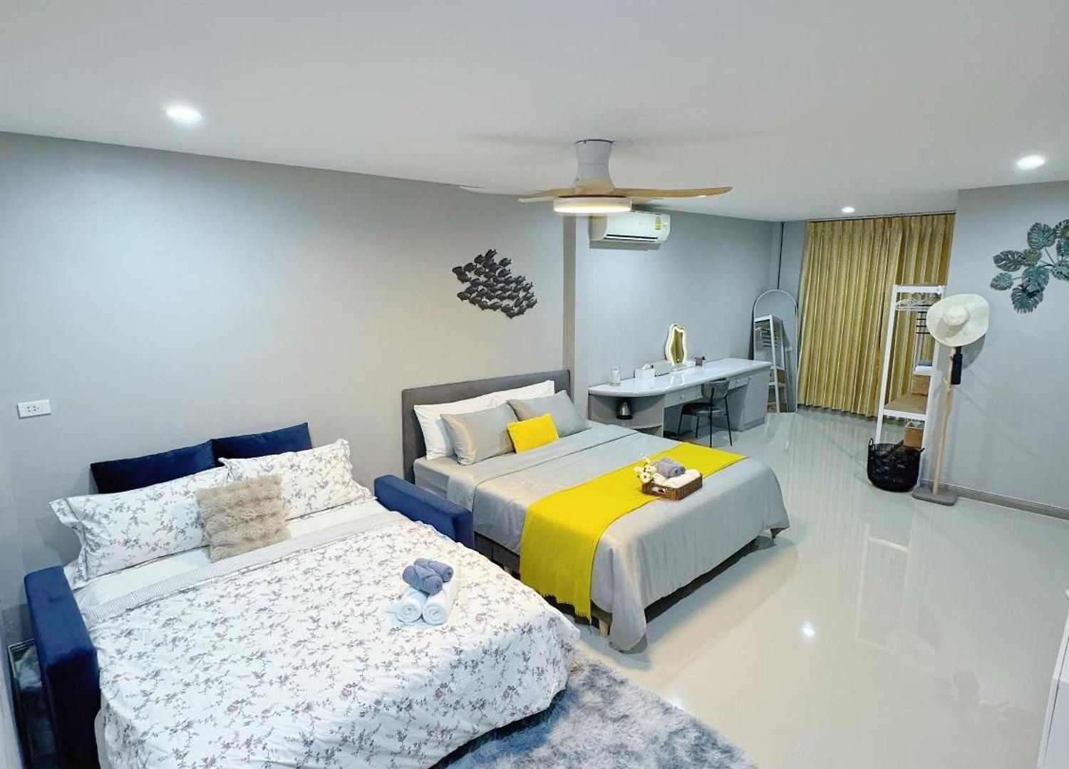 Sun And Moon House Pattaya
