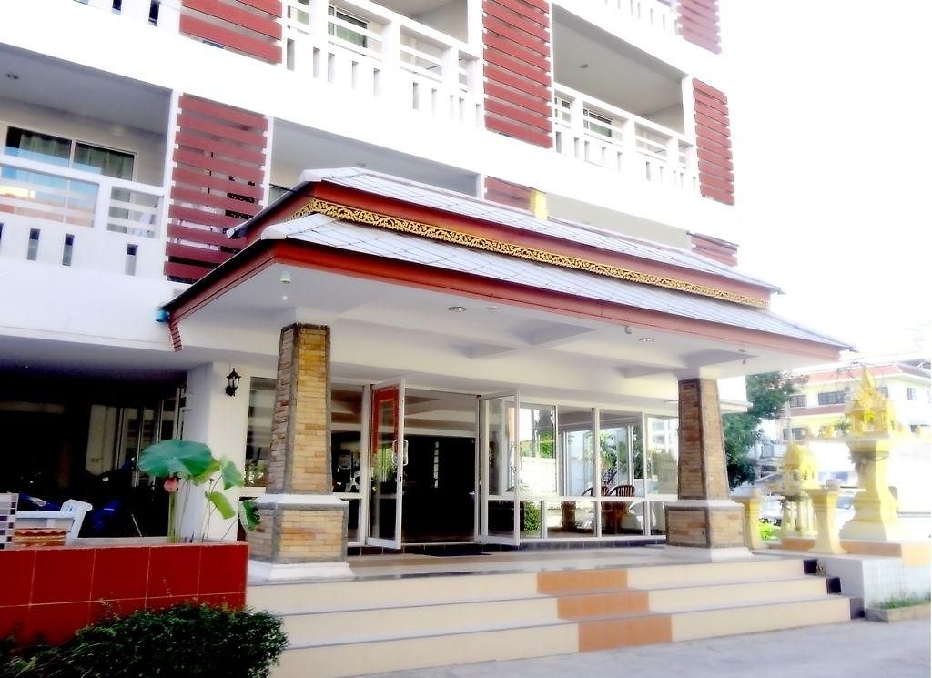 โรงแรม The Garden Place 2*