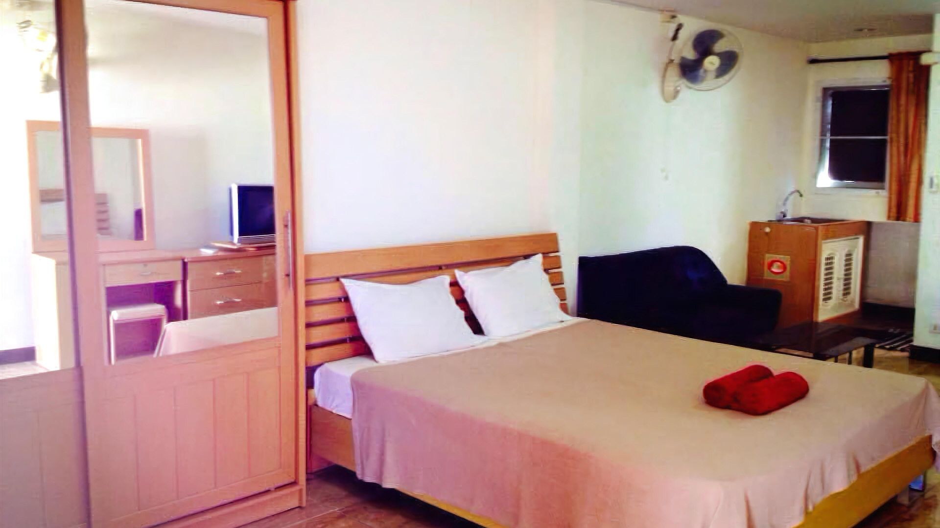 Oyo 824 Valida Hotel Pattaya