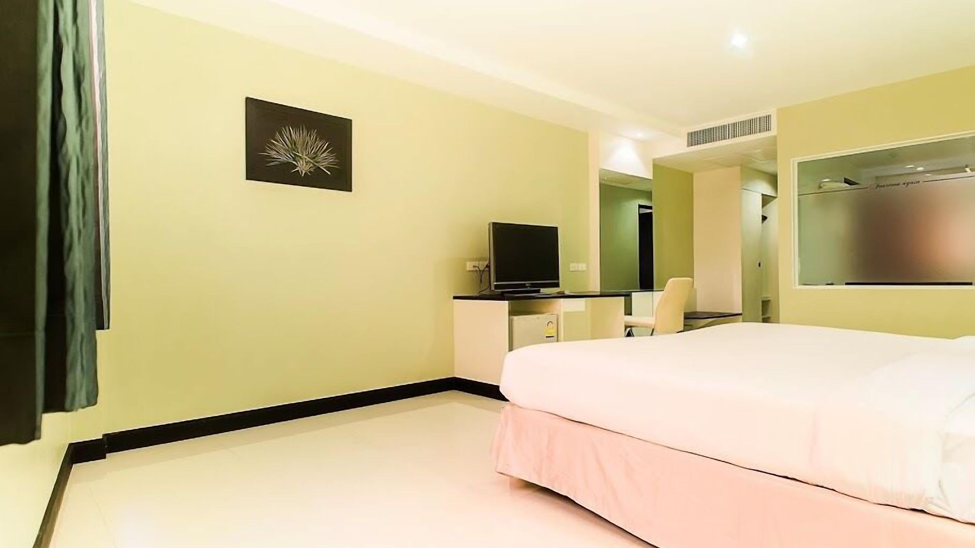 โรงแรม Fourteen Again 2*
