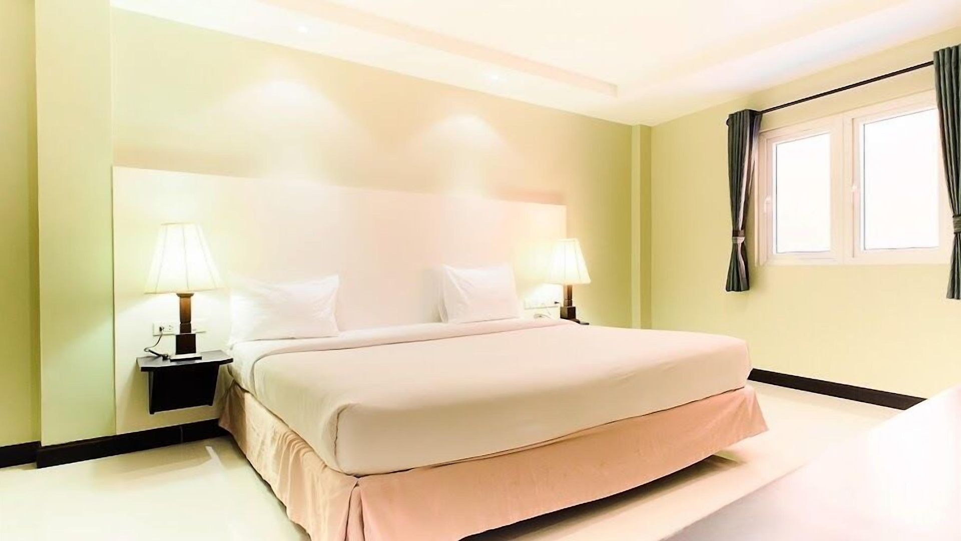 โรงแรม Fourteen Again Pattaya