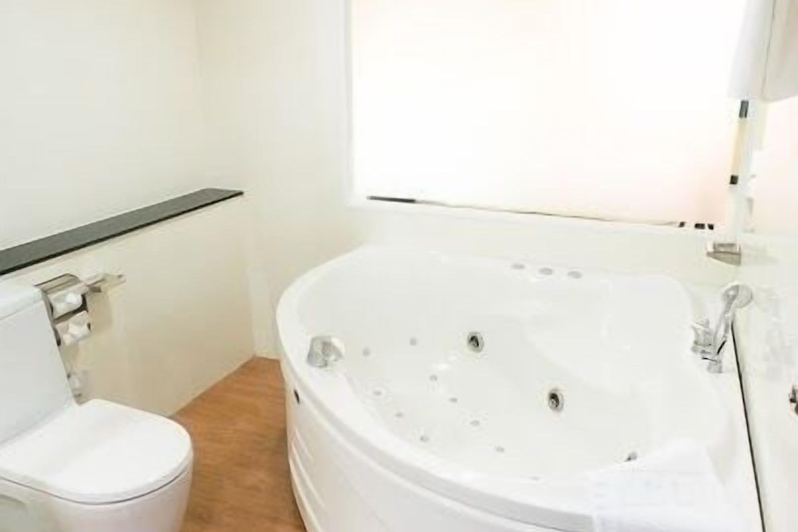 Fourteen Again โรงแรม Pattaya