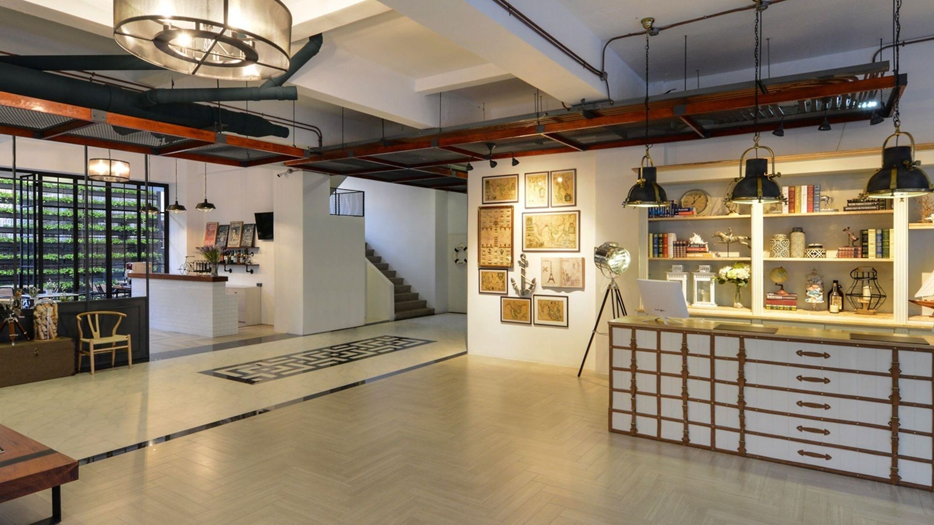 Ruenthip โรงแรม 4*