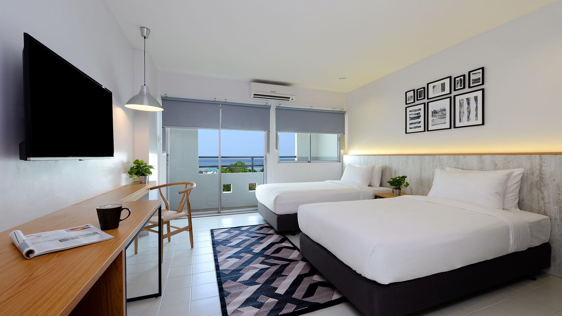 โรงแรม Ruenthip 4*