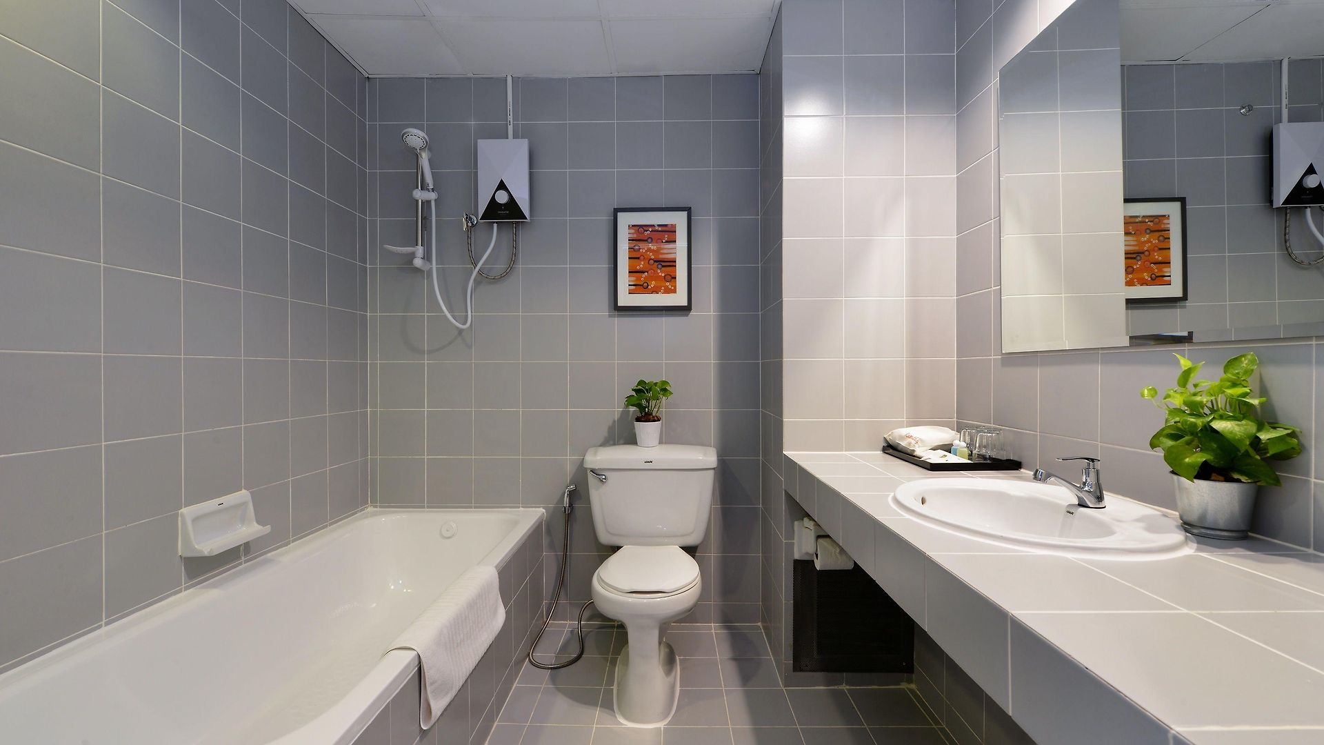 Ruenthip โรงแรม 4*