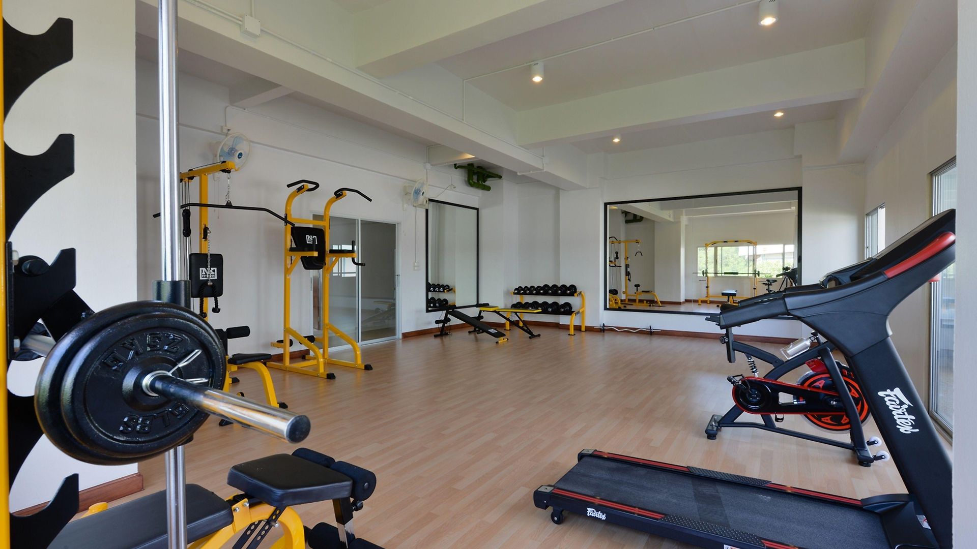 Ruenthip โรงแรม 4*