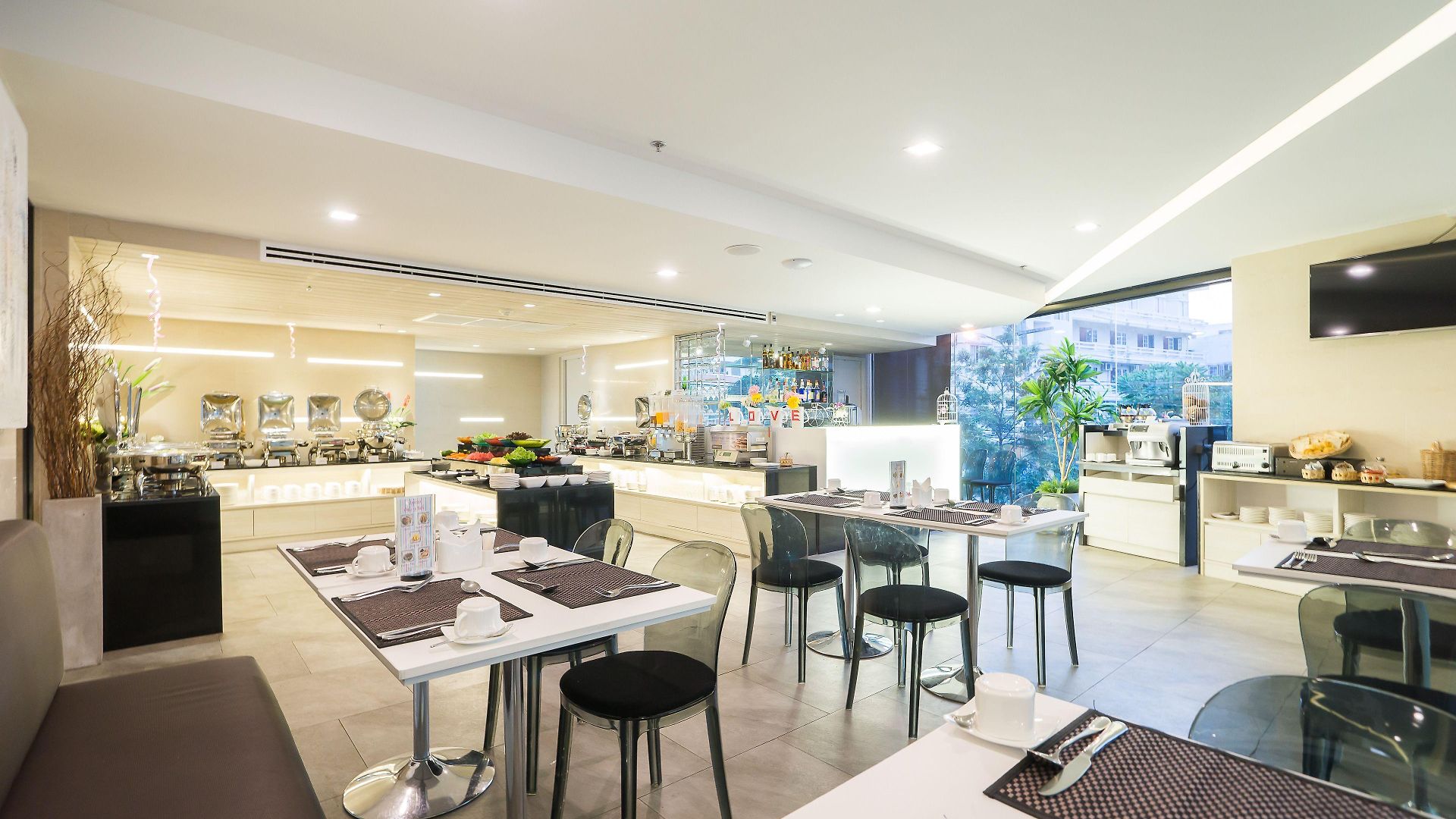 Aster And By At Mind Pattaya