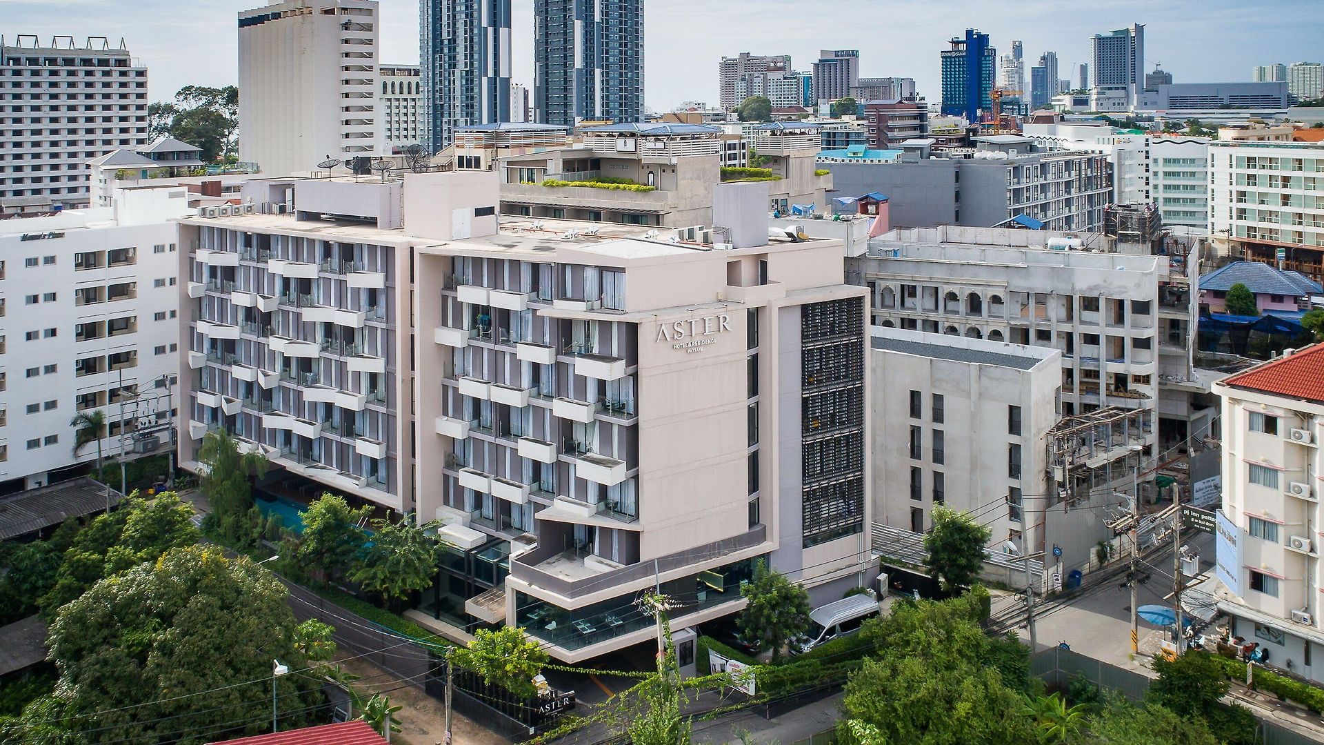 โรงแรม Aster And By At Mind 4*