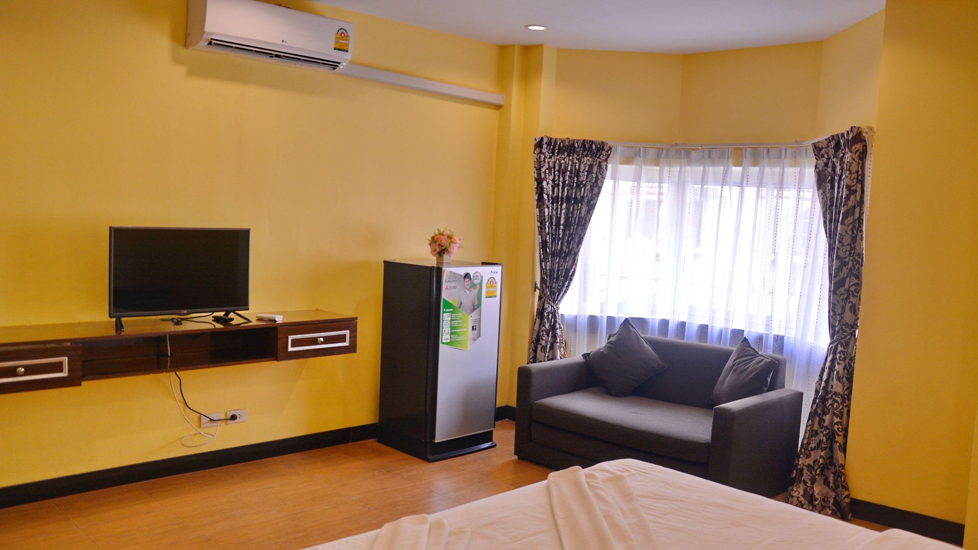 Taj Place Residency โรงแรม 2*