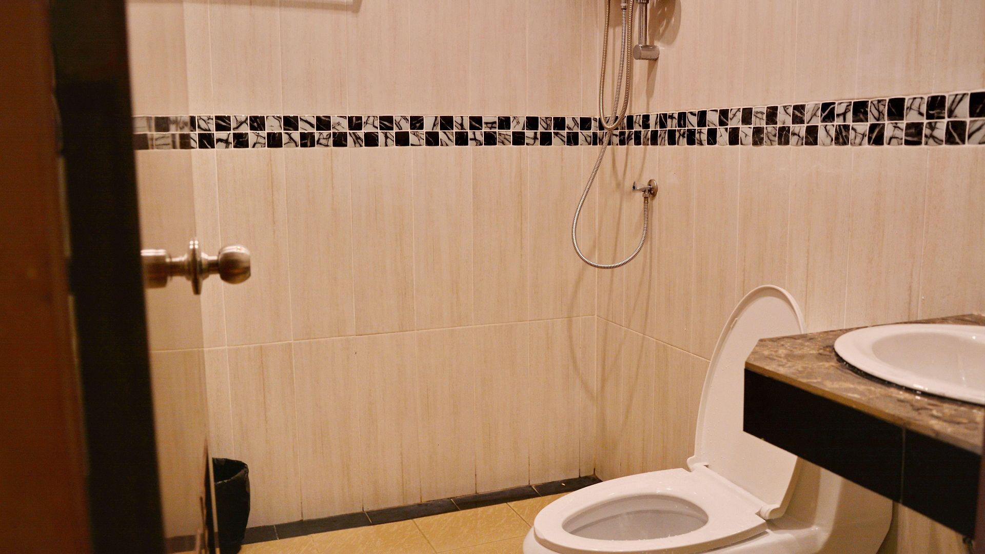 Taj Place Residency 2*