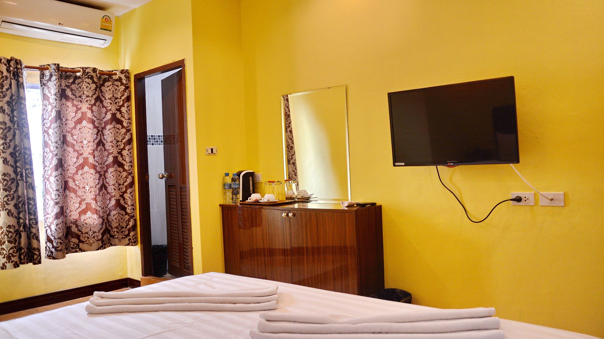 Taj Place Residency โรงแรม Pattaya