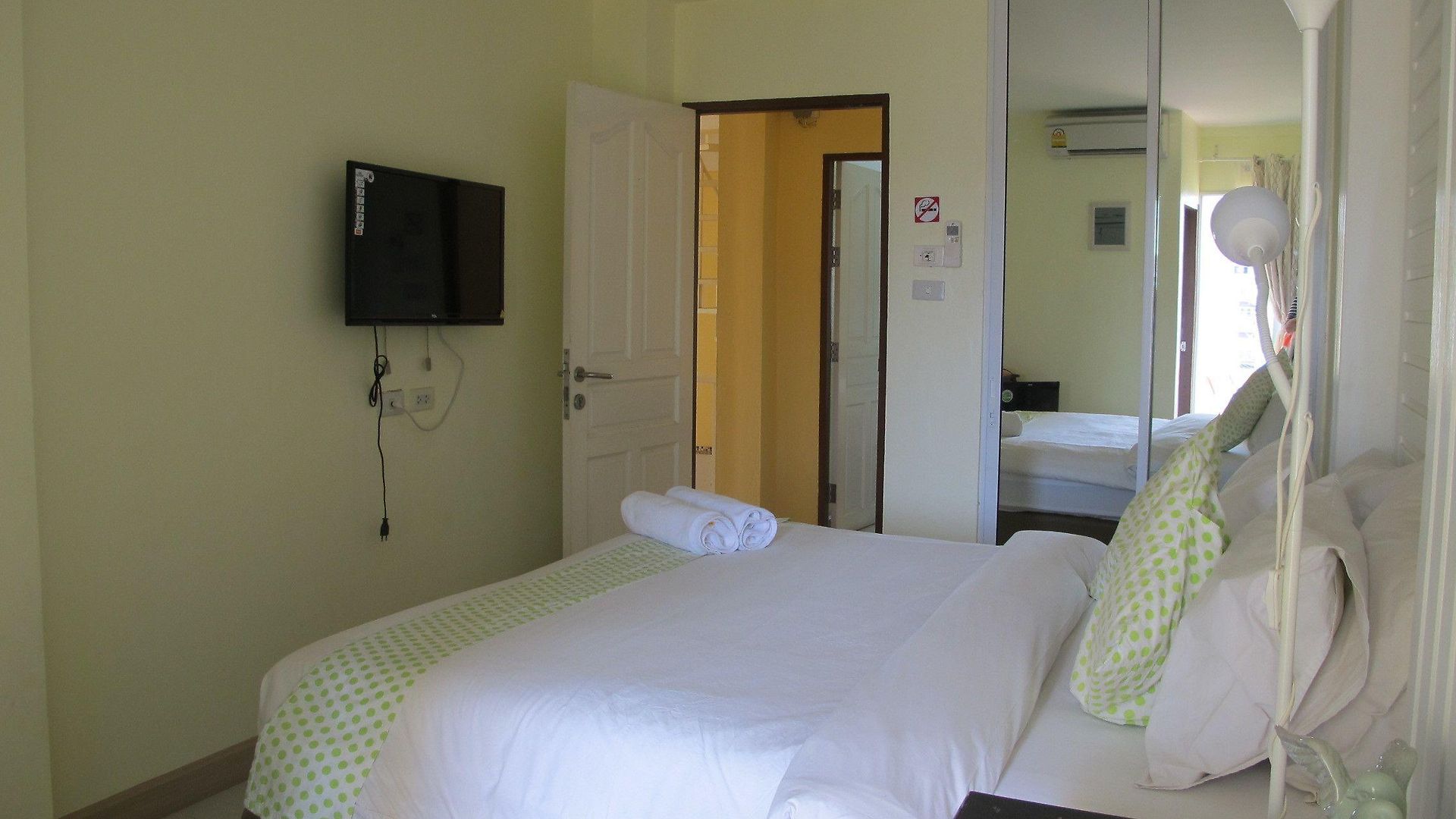Pius Place โรงแรม