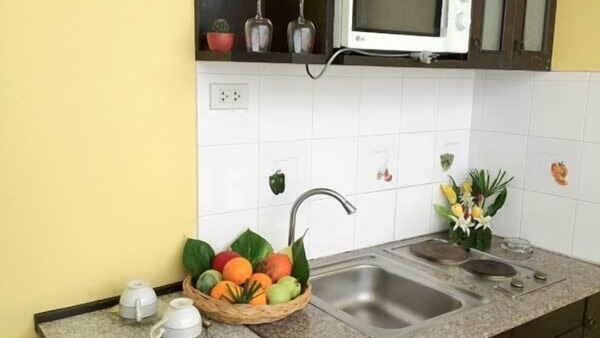 Pius Place โรงแรม