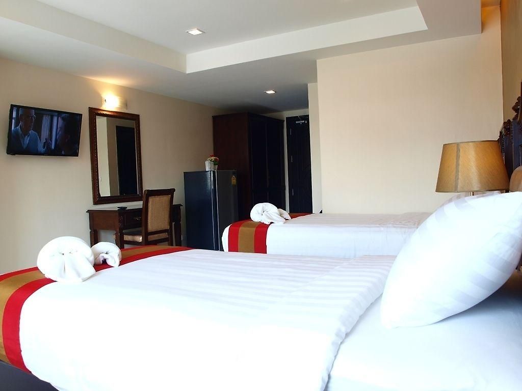 โรงแรม V