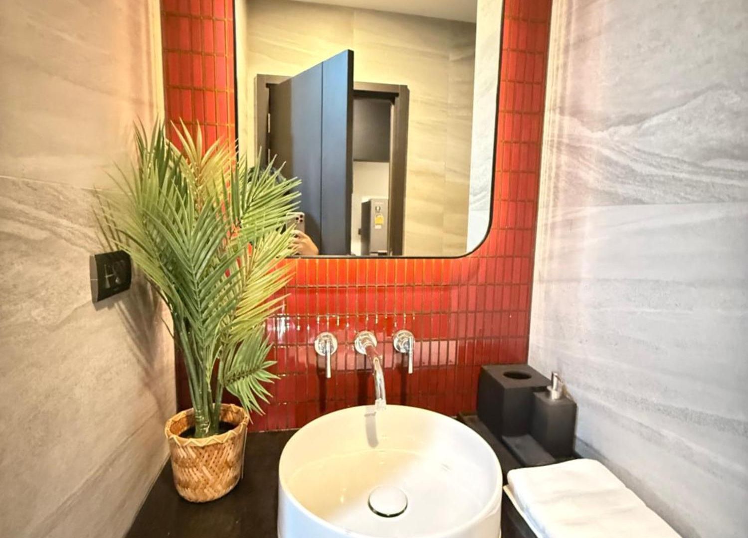 Edge By Kansiree โรงแรม 4*