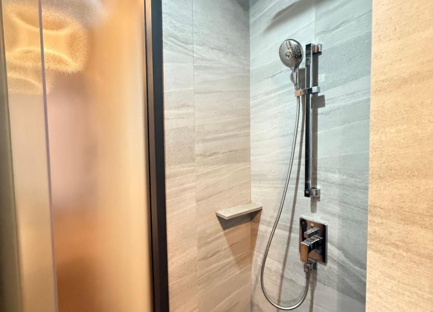 โรงแรม Edge By Kansiree Pattaya