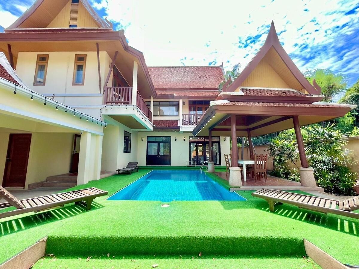 Phatumnak Thai Pool -
