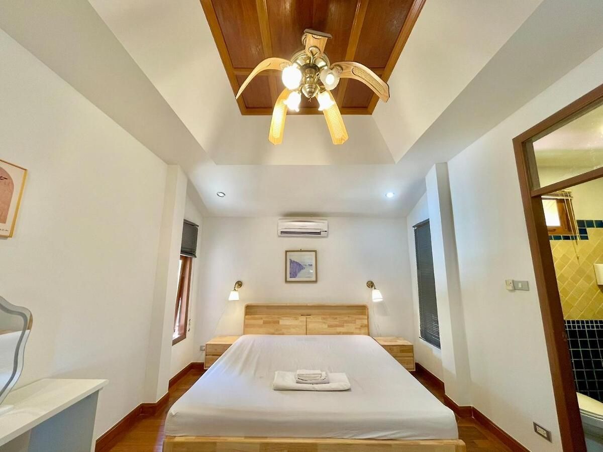 วิลล่า Phatumnak Thai Pool -