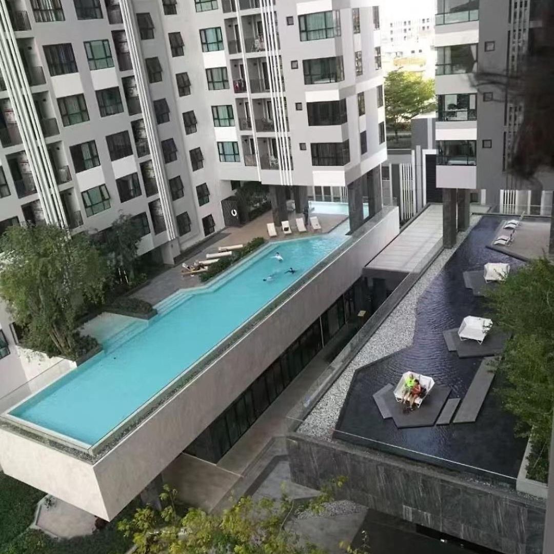 The Base * Pattaya