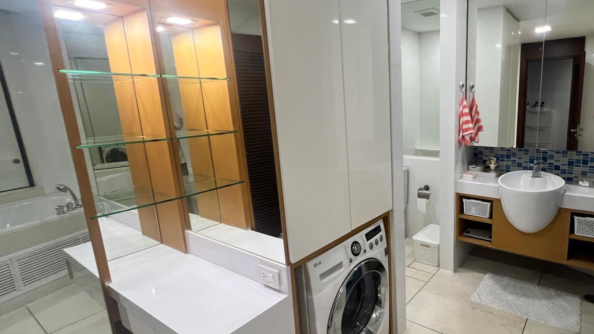 Luxe Beachfront With Pool Access Pattaya