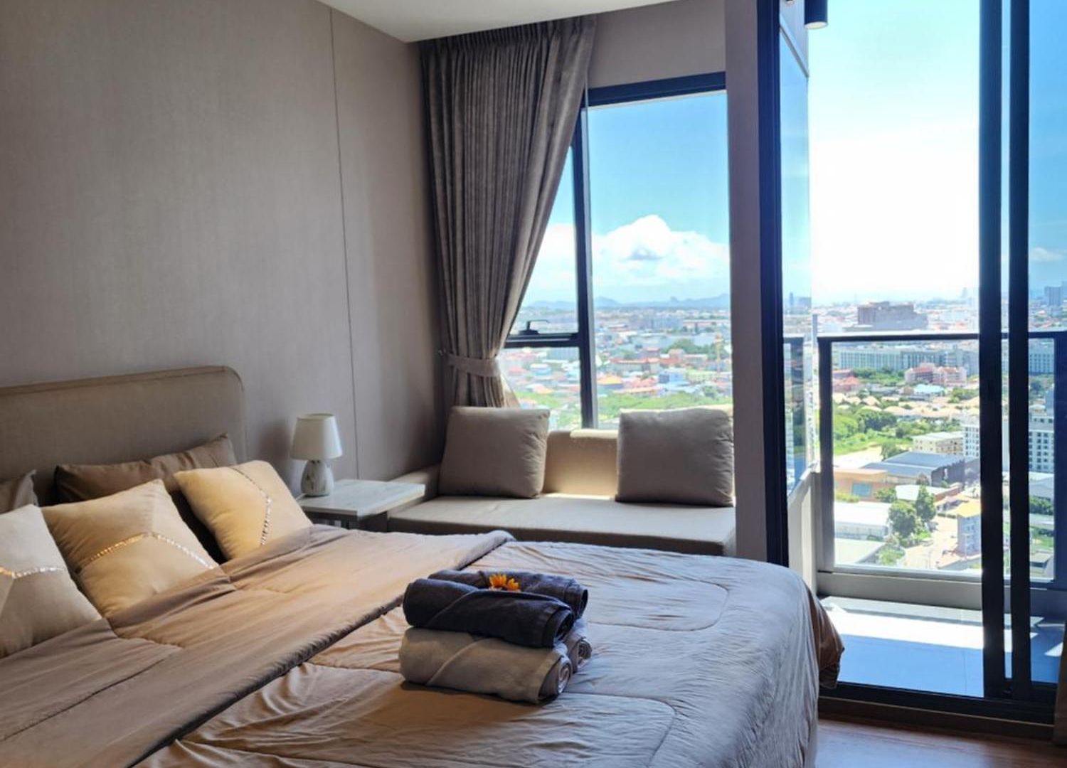 Sea View Near & Night Market อพาร์ทเม้น Pattaya
