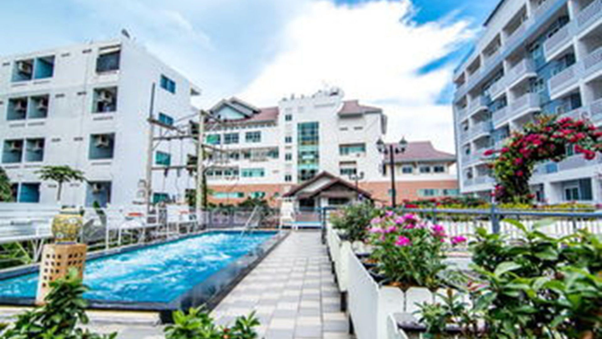โรงแรม สุทัศน์คอร์ท 2