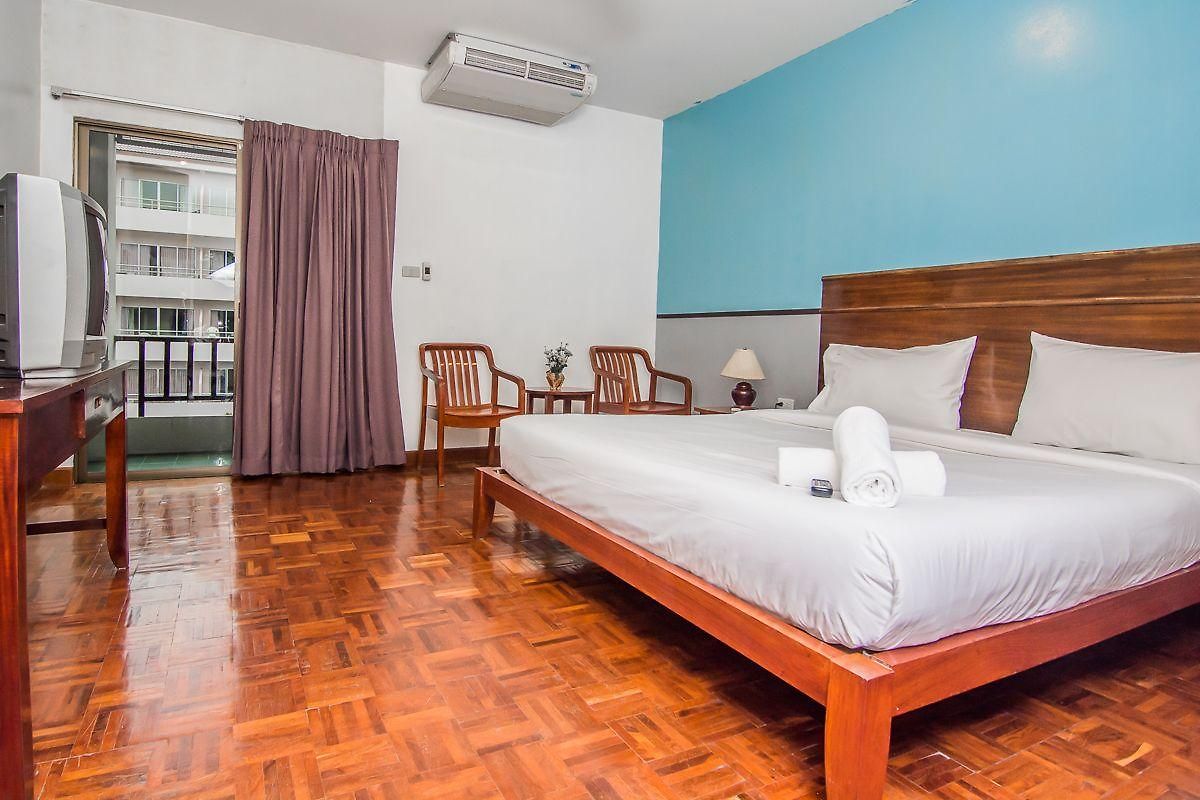 โรงแรม สุทัศน์ คอร์ท 4 Pattaya