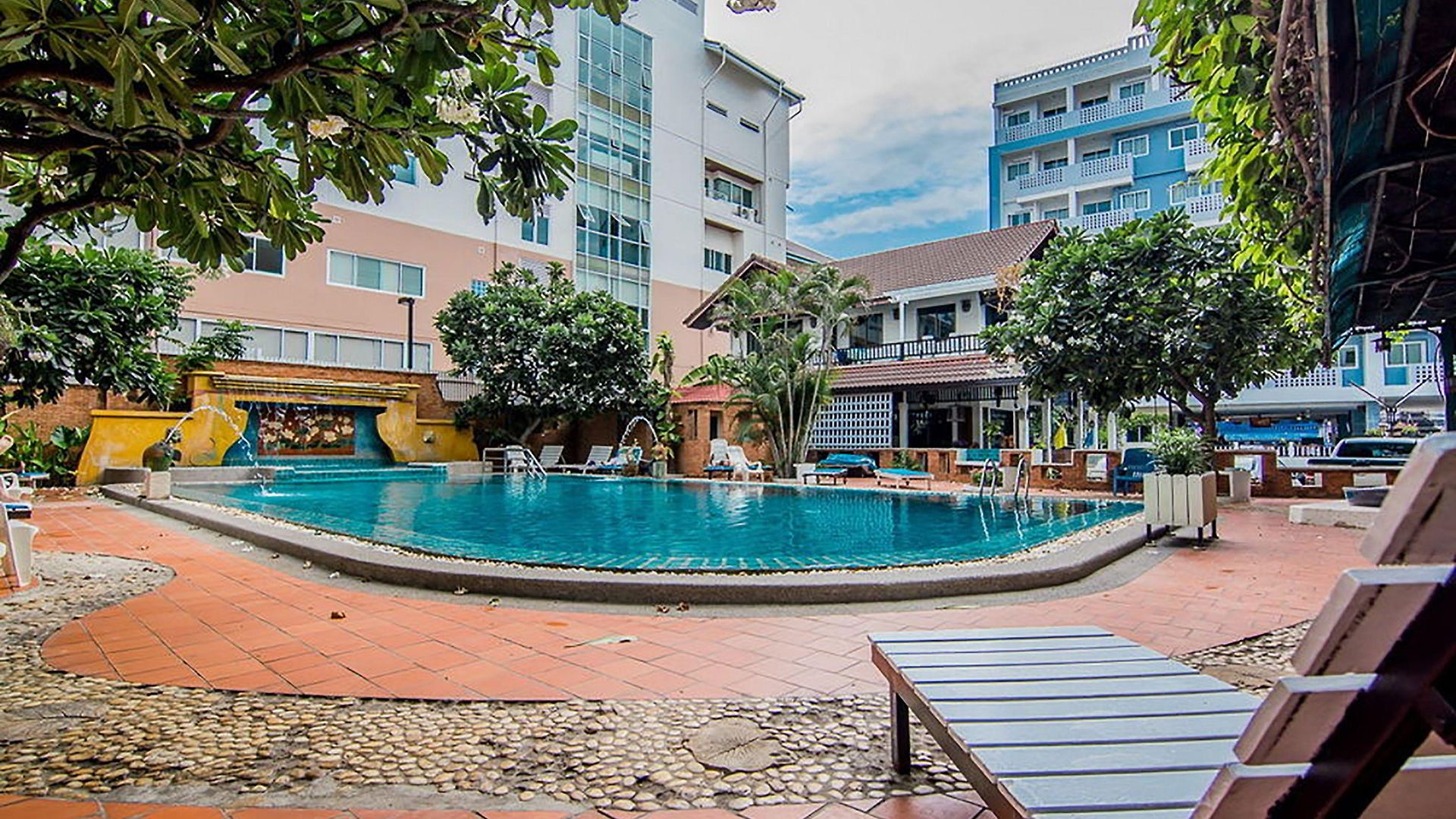 สุทัศน์คอร์ท 3 Pattaya