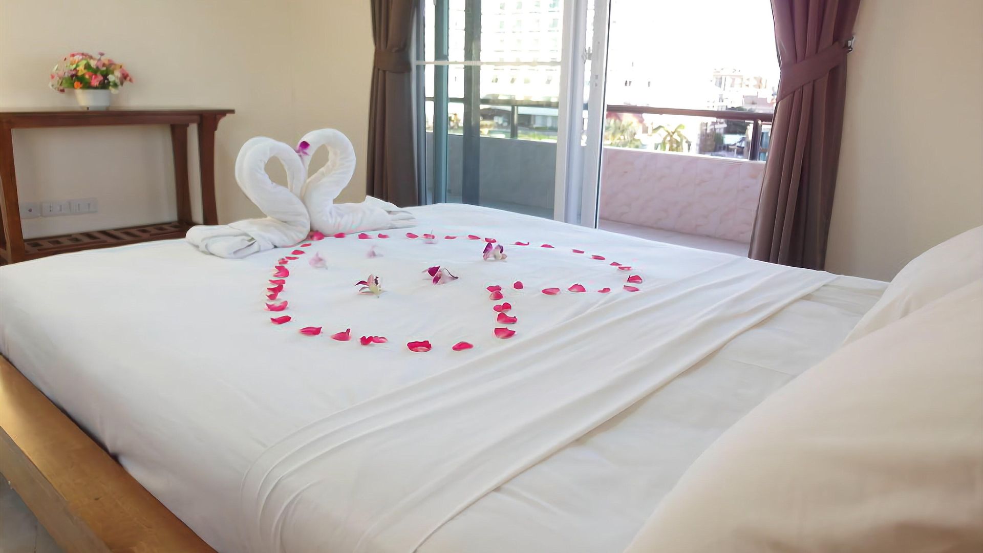 Hotel Phratumnak Hill Guest House 2*
