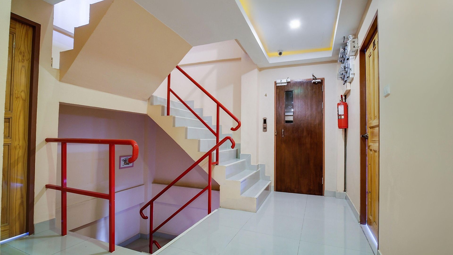 Phratumnak Hill Guest House Hotel
