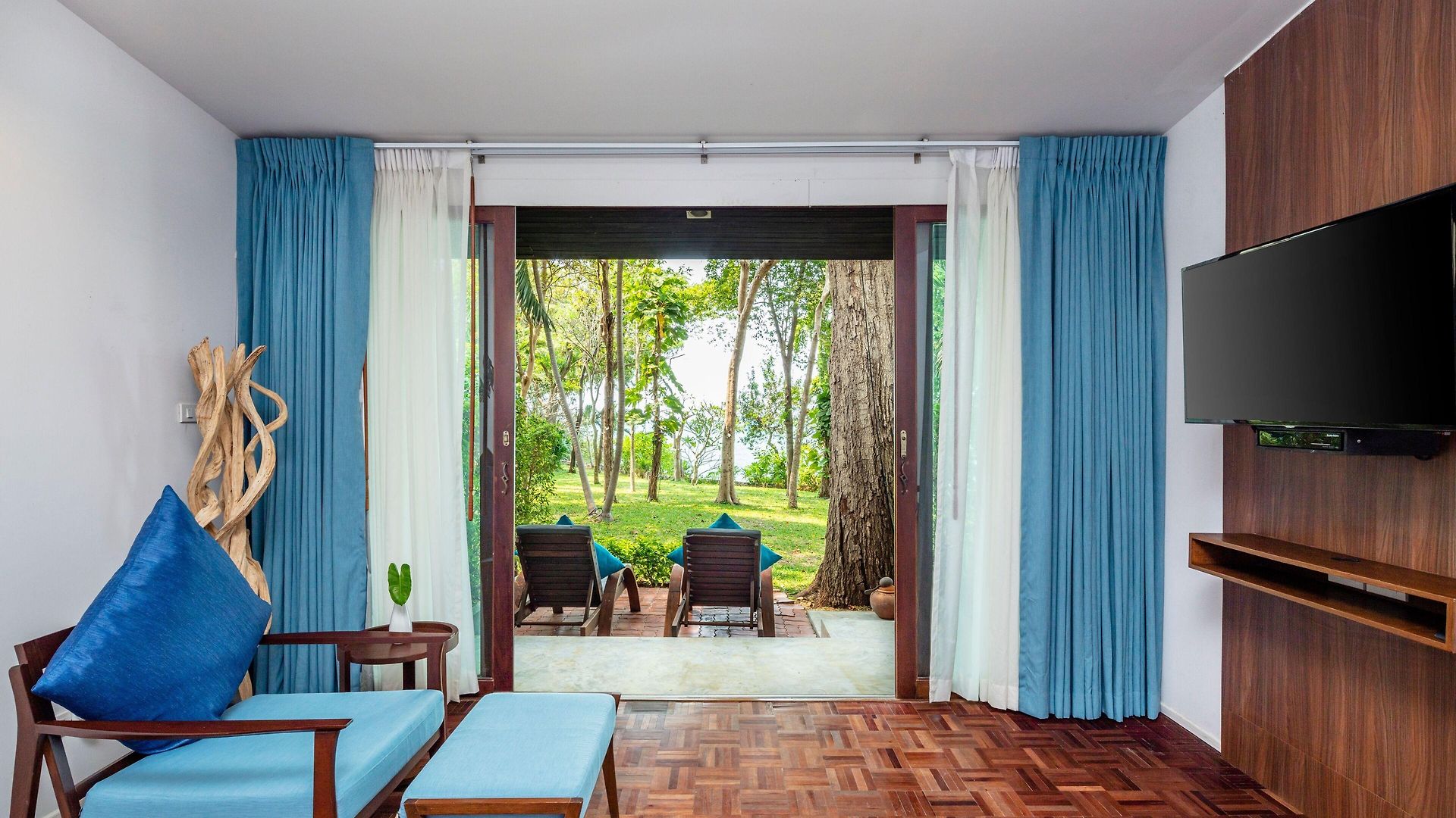 The Monttra - Sha Extra รีสอร์ท 5*