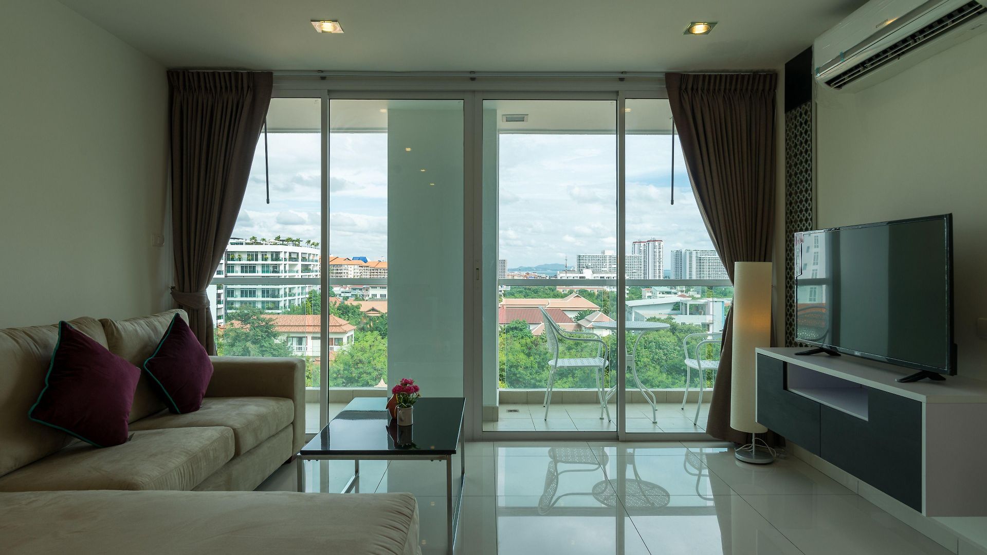Art On The Hill By Sunny Pattaya