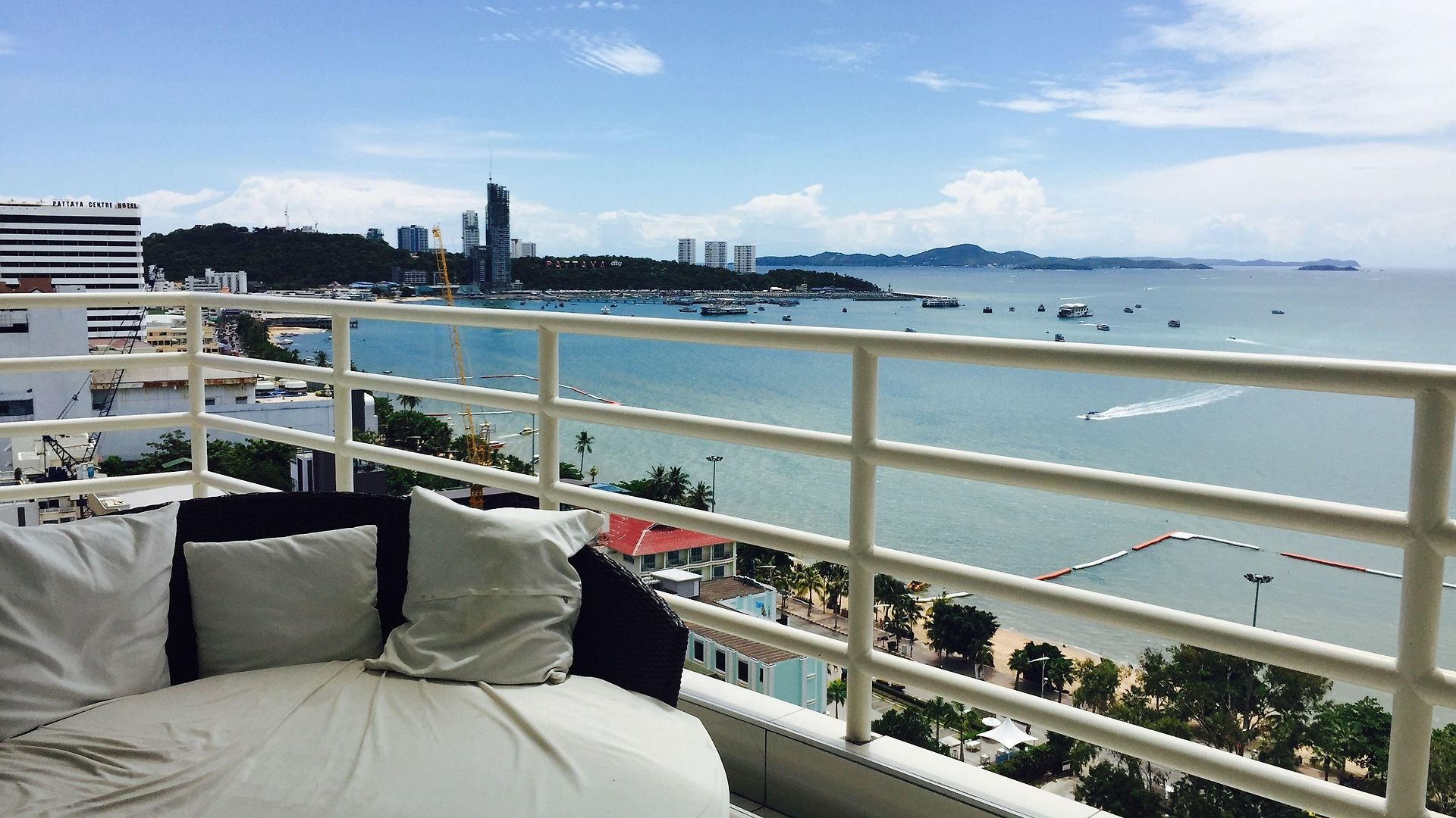 โรงแรม View Talay 6 By Honey