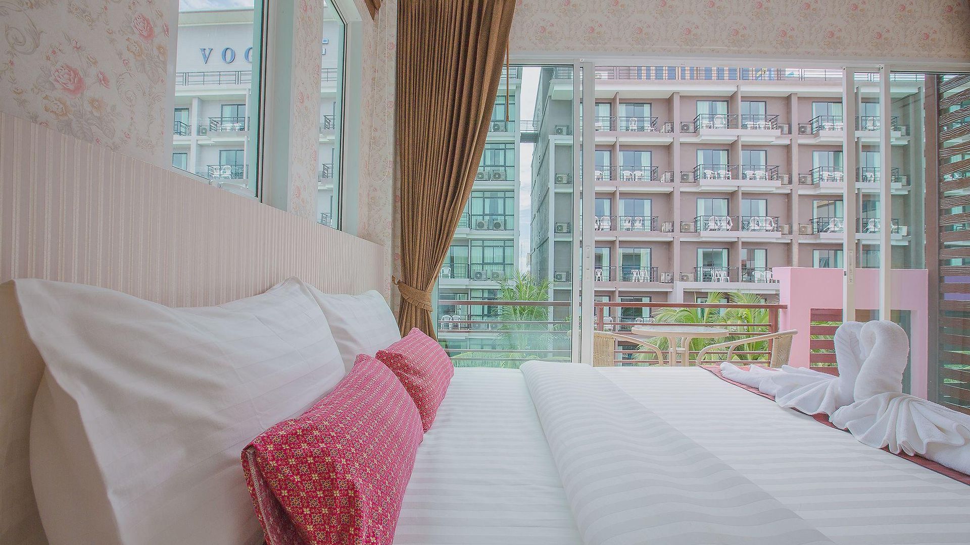 โรงแรม Jasmine House @