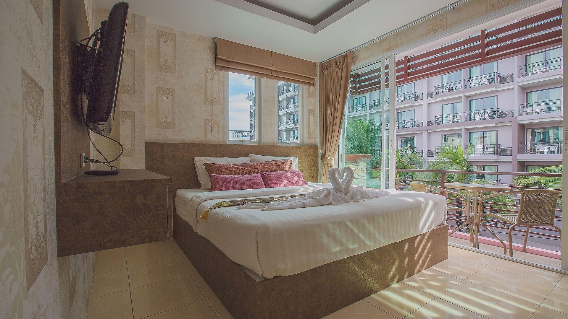 โรงแรม Jasmine House @
