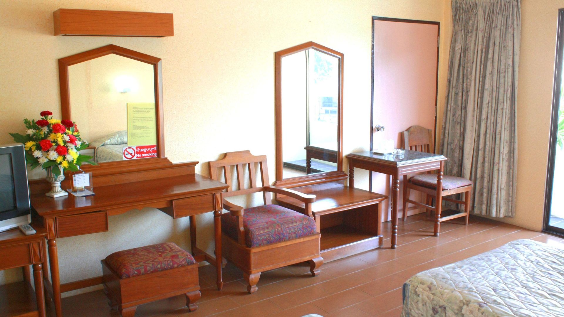 Garden Hotel 3*